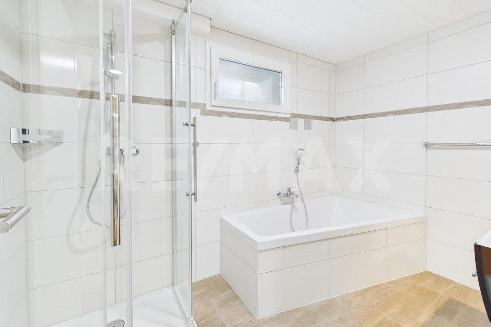 Kernsaniertes 8-Zimmer-Eigenheim mit viel Raum und Charakter – foto 7 di 13
