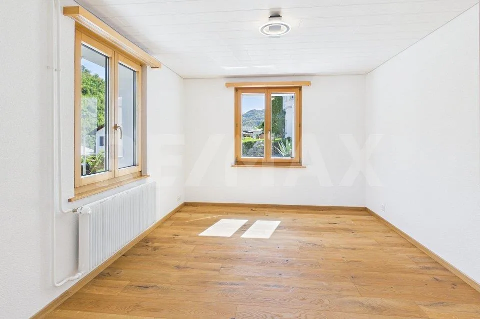 Kernsaniertes 8-Zimmer-Eigenheim mit viel Raum und Charakter – foto 9 di 13