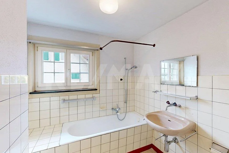 Maison mitoyenne historique de 4 pièces – photo 8 sur 13