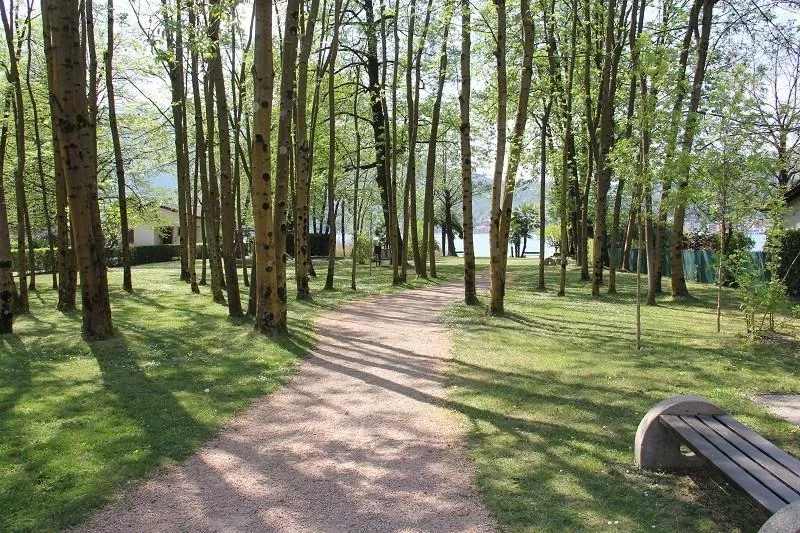 1 1/2-Zi-Studio im Sous-Parterre in Residenz "Parcolago" am See / s... – Foto 8 von 12
