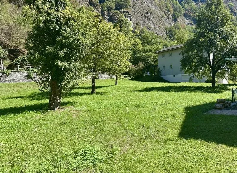 Baulandgrundstück R3 mit schöner Aussicht / terreno edif. di 829... – Foto 4 von 7