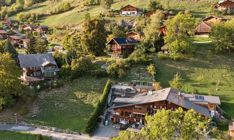 Immeuble locatif de rendement à Rossinière – Foto 2 von 11