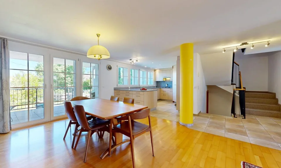 Helles Reihenhaus mit 250 m2 Wohnfläche und Garten in Buchthalen – Foto 8 von 11