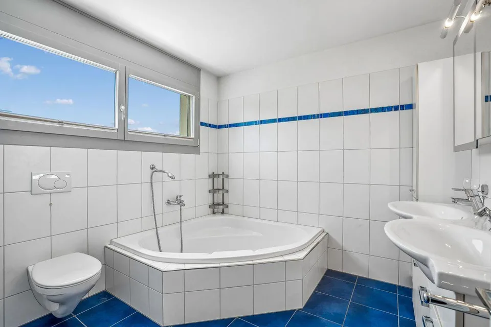 Raum für Generationen: Freistehendes Einfamilienhaus mit Einliegerw... – photo 8 sur 13