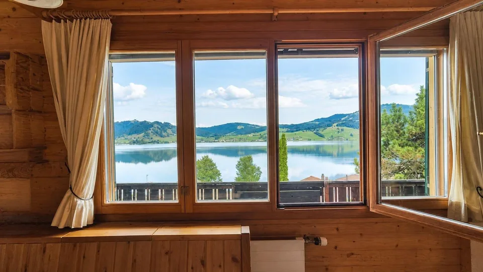 FERIENHAUS MIT SENSATIONELLER SEE- UND BERGSICHT – photo 7 of 13