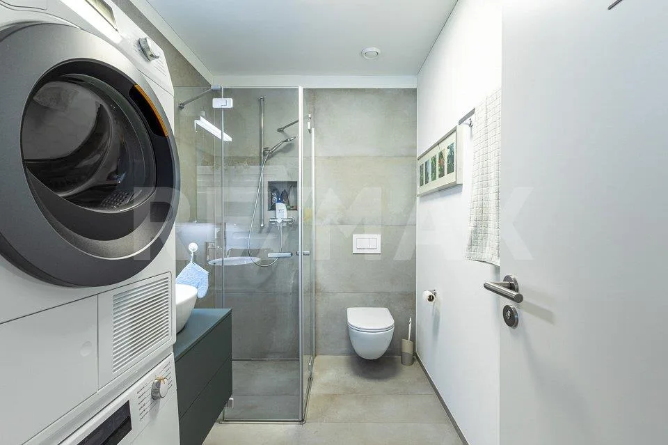 Urban Living neu definiert: Stylische Maisonette mit Wow-Architektur – Foto 8 von 11