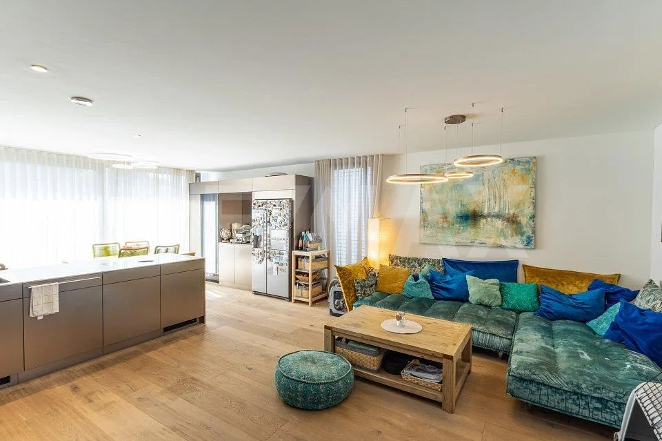 Urban Living neu definiert: Stylische Maisonette mit Wow-Architektur – Foto 4 von 11