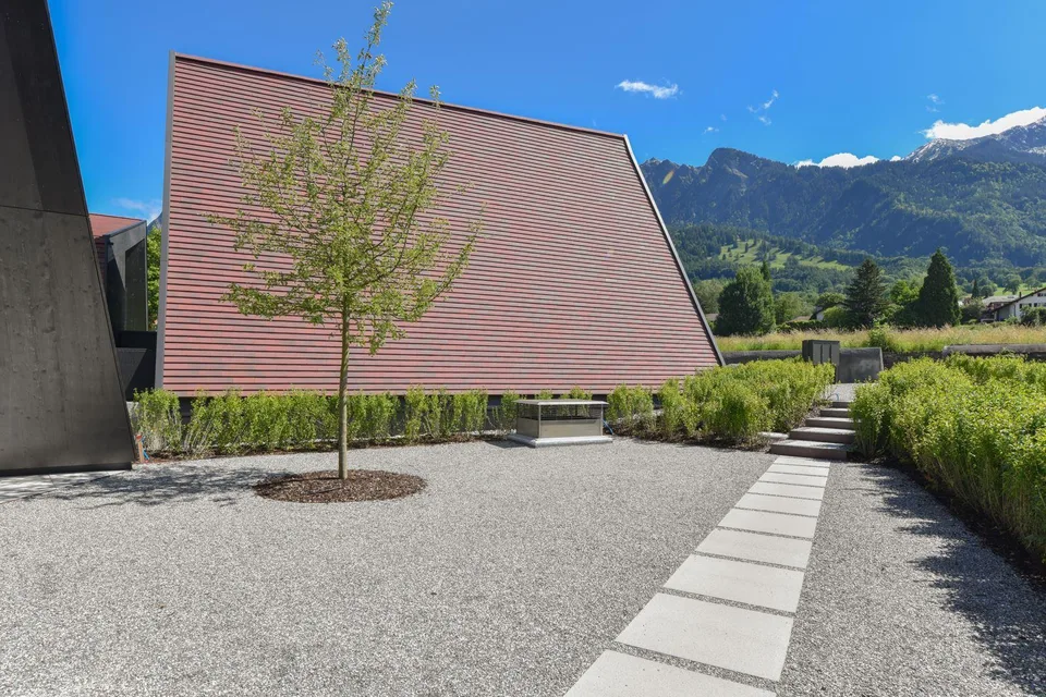 Modernes EFH inkl. 3 PP in TG - sonnig, ruhig und mitten in Maienfeld – foto 2 di 19