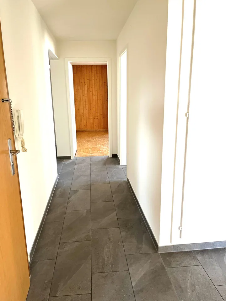 Gemütliche, ruhige 4.5 Z. Wohnung im "Grünen" und doch zentral – Foto 3 von 11