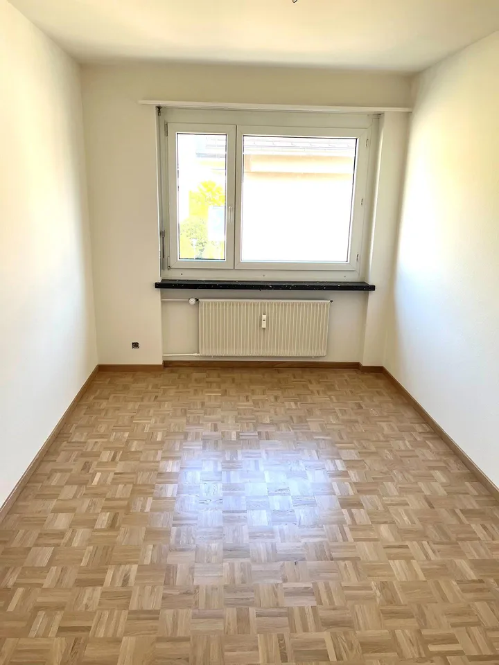 Gemütliche, ruhige 4.5 Z. Wohnung im "Grünen" und doch zentral – Foto 9 von 11