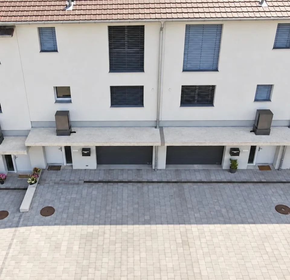 Come nuovo – casa di 5,5 locali con giardino e doppio garage – foto 16 di 23