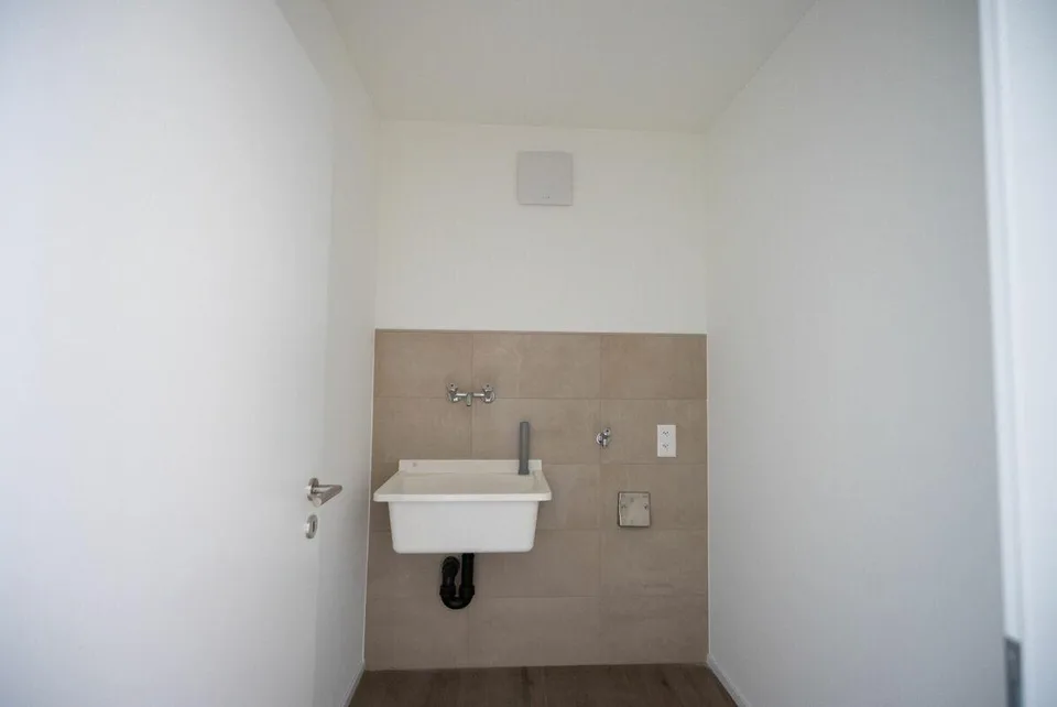 Neue und moderne 4,5-Zimmer-Wohnung in einer attraktiven Lage in Go... – photo 15 sur 20
