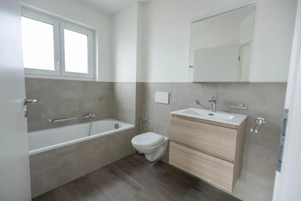 Neue und moderne 4,5-Zimmer-Wohnung in einer attraktiven Lage in Go... – photo 12 sur 20