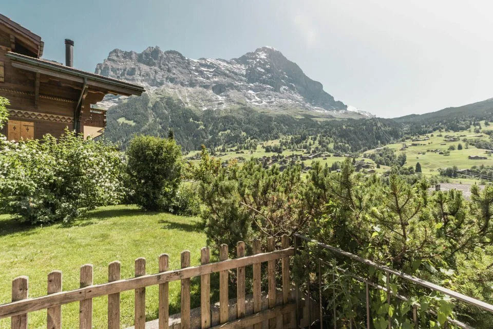 Wohnen mit Aussicht - Exklusive 4.5-Zimmerwohnung im Chalet Nagano – Foto 22 von 26