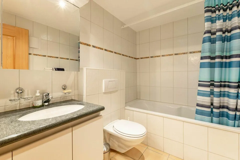 Wohnen mit Aussicht - Exklusive 4.5-Zimmerwohnung im Chalet Nagano – Foto 18 von 26