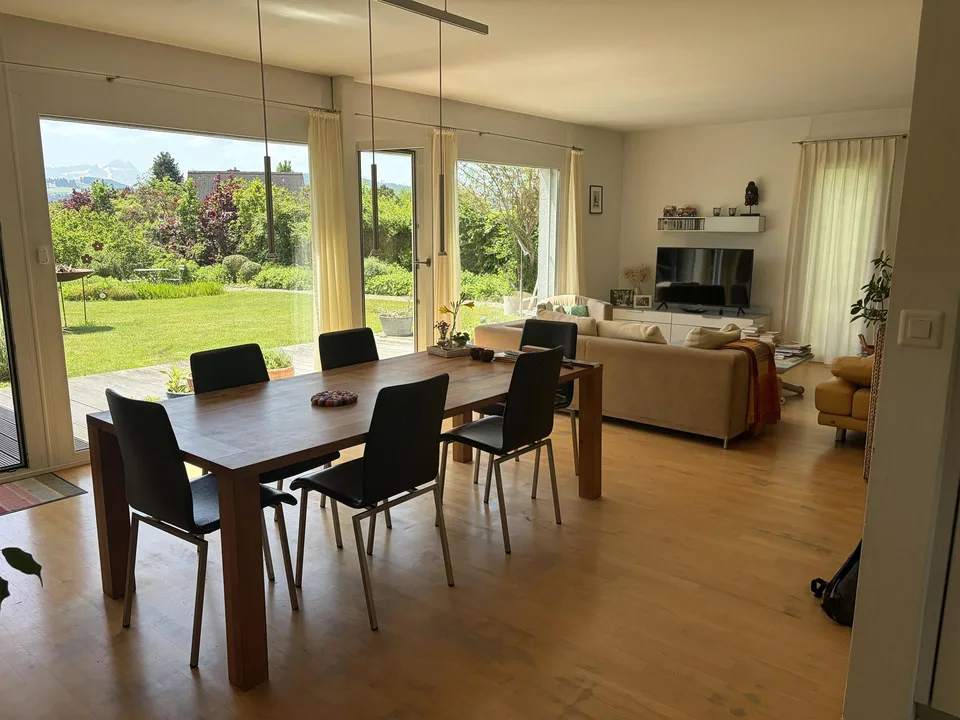 Haus mit unverbaubarem Säntisblick an ruhiger, zentraler Lage – photo 6 of 13