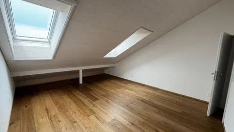 grosszügiges Wohnen mit viel Aussicht, Weitblick und Erholung – Foto 2 von 8