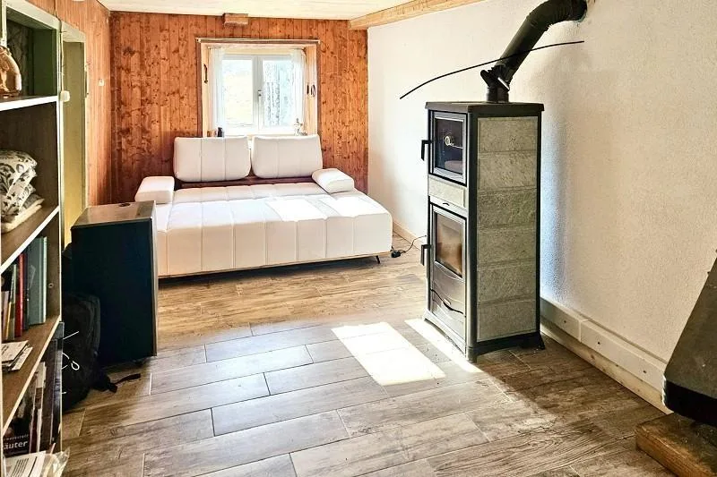 idyllisches 3 1/2-Zimmer-Bergrustico mit Umschwung und Panorama-Aus... – photo 6 sur 30