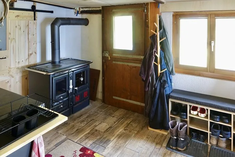 idyllisches 3 1/2-Zimmer-Bergrustico mit Umschwung und Panorama-Aus... – photo 10 sur 30