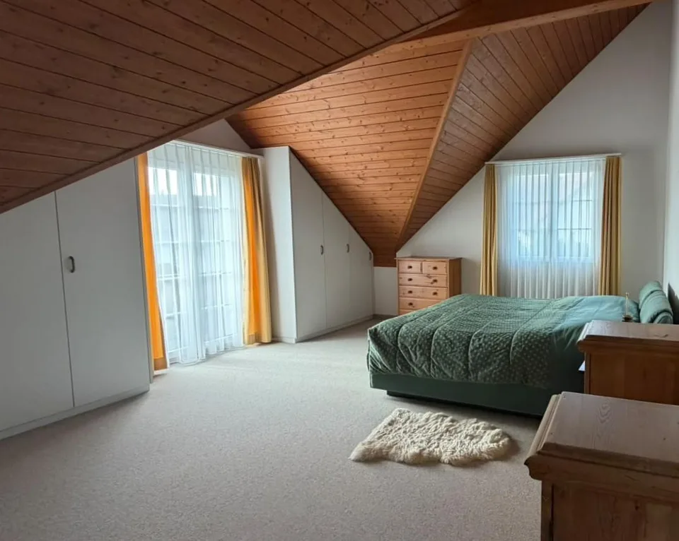 charmantes Einfamilienhaus mit viel Umschwung – Foto 7 von 12