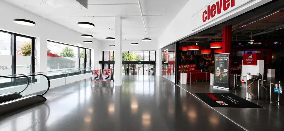 "OTTO'S, MEDIA MARKT und CLEVERFIT als Nachbar - what else?" – foto 2 di 5