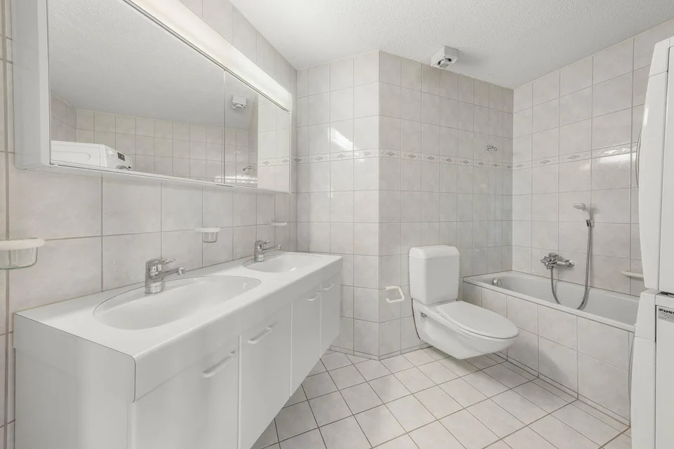Vivre avec une vue : appartement de jardin 4,5 pièces avec beaucoup d'intimité – photo 9 sur 18