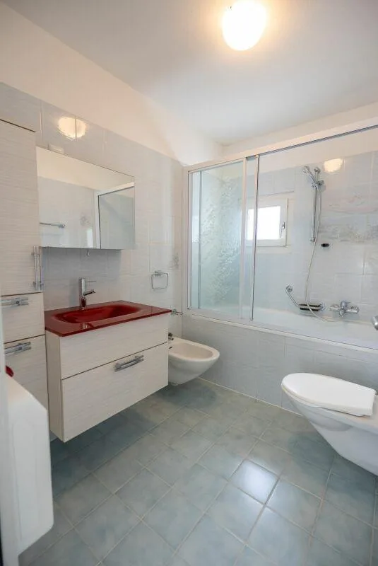 Occasione da non perdere: vendiamo graziosa casa in zona tranquilla... – Foto 14 von 17