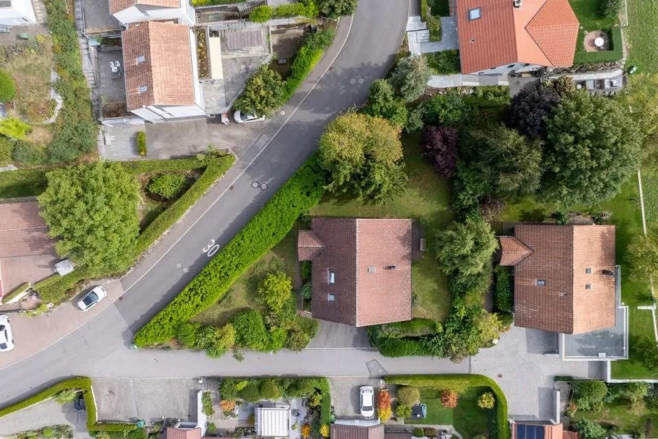 1’008 m² Grundstück in Honau mit Entwicklungspotenzial – Machbarkei... – Foto 2 von 6