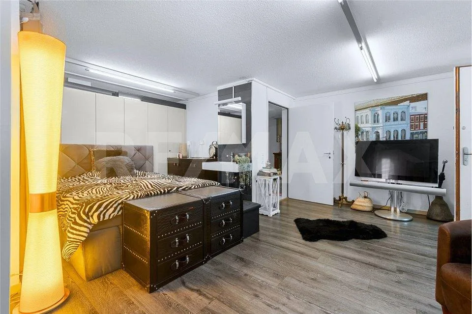 Privatsphäre, Weitblick und Feriengefühl – grosszügiges 5½-Zimmer-Haus – foto 11 di 13