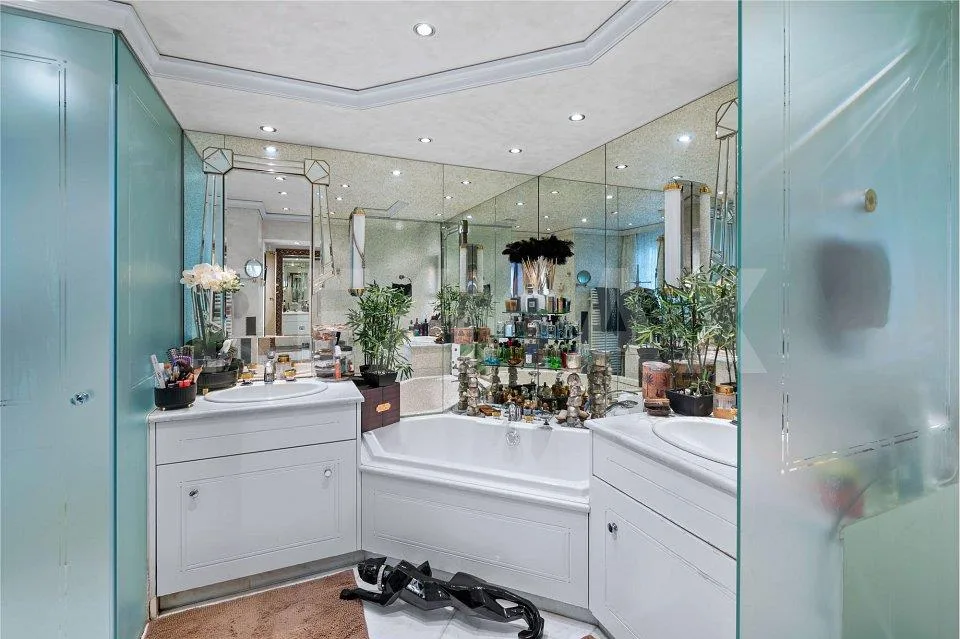 Privatsphäre, Weitblick und Feriengefühl – grosszügiges 5½-Zimmer-Haus – foto 9 di 13