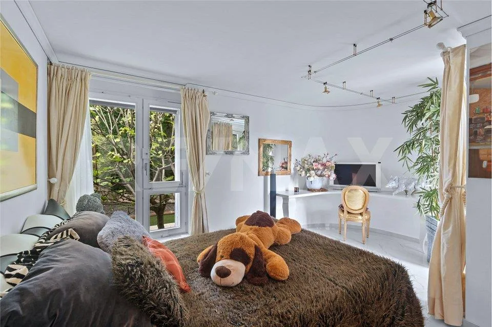 Privatsphäre, Weitblick und Feriengefühl – grosszügiges 5½-Zimmer-Haus – foto 8 di 13