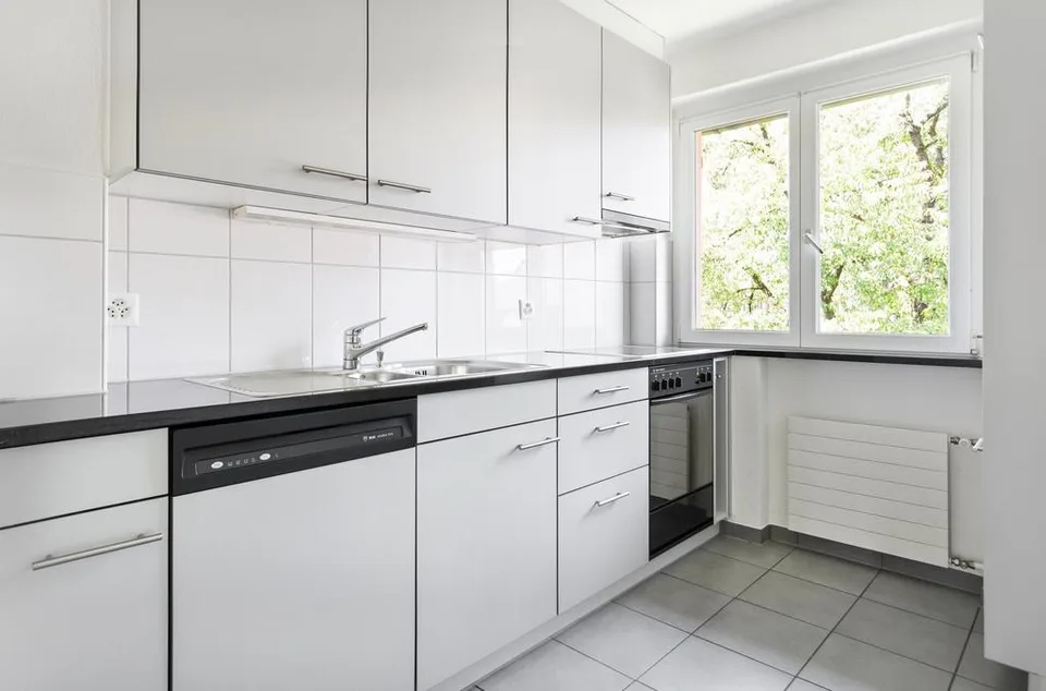 Helle 3-Zimmerwohnung an zentraler Lage in Zürich! – Foto 2 von 7
