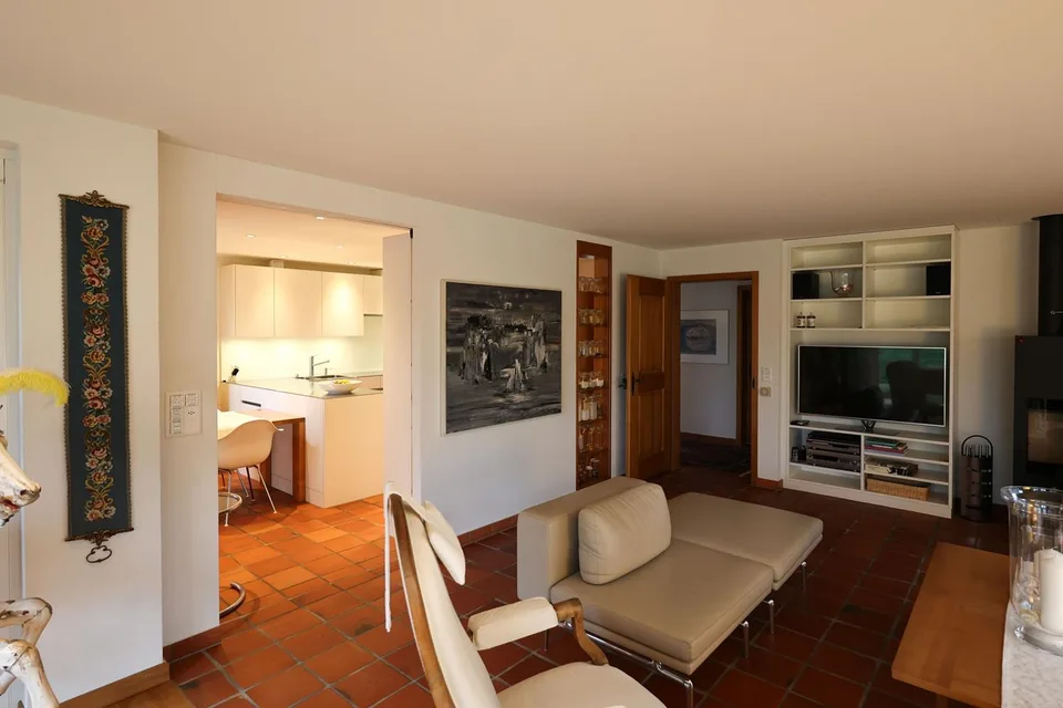 Ampia casa a schiera con vista da sogno sul lago di Hallwil – foto 4 di 12