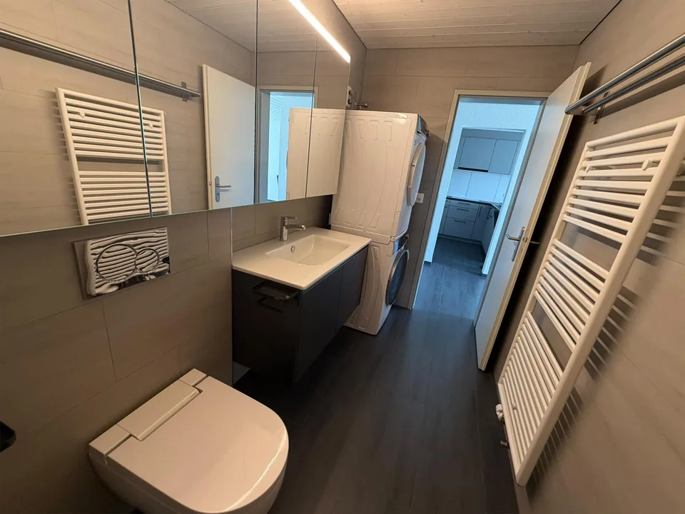 2½-Zimmer-Wohnung mit Blick ins Grüne – Foto 2 von 9