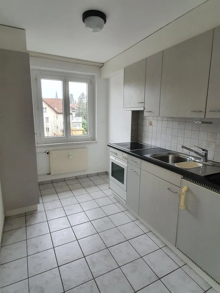 Zentral gelegene 2.5-Zimmerwohnung zu vermieten – photo 3 of 7