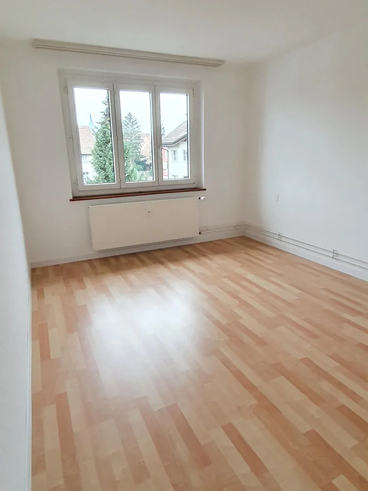Zentral gelegene 2.5-Zimmerwohnung zu vermieten – photo 6 of 7