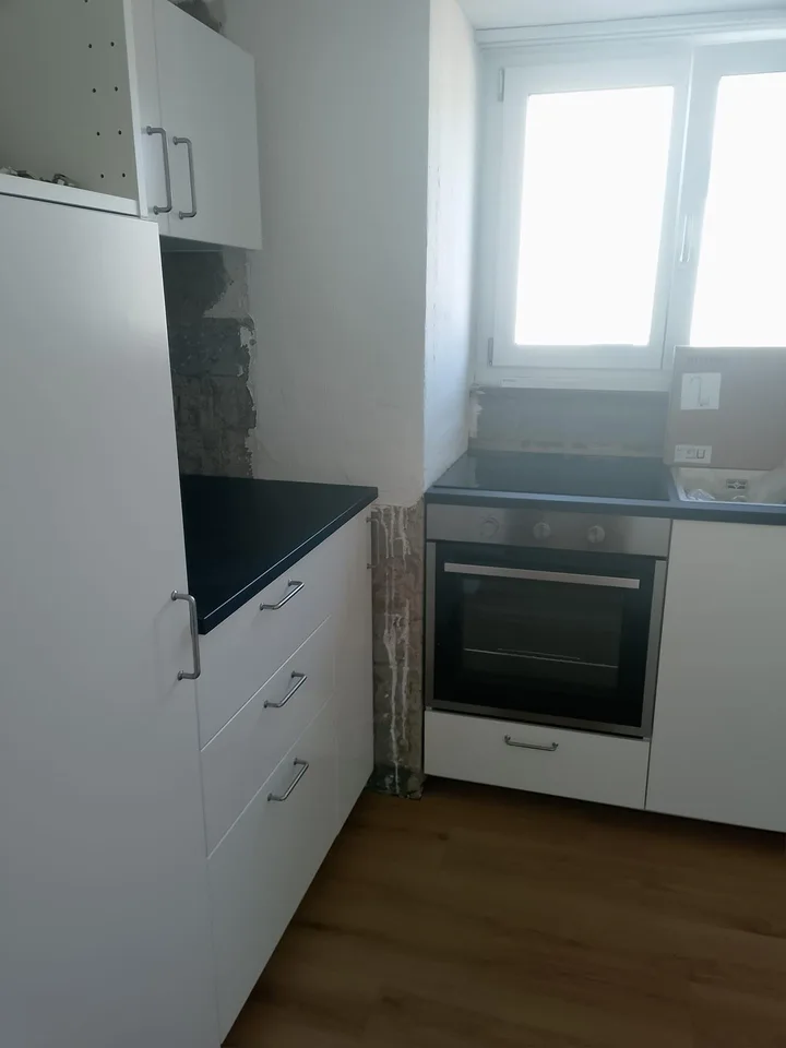 neu renovierte 3 Zimmer Wohnung (inkl. Parkplatz) – Foto 9 von 10