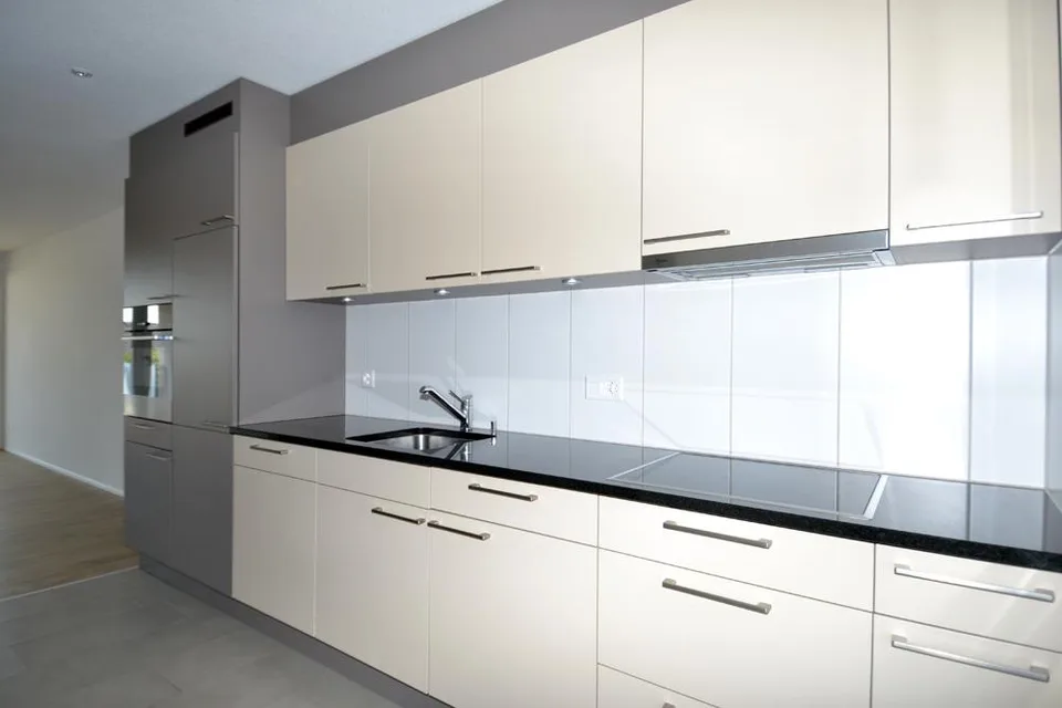 Attraktive 3.5-Zimmerwohnungen mit modernem Ausbaustandard in Hends... – Foto 3 von 9