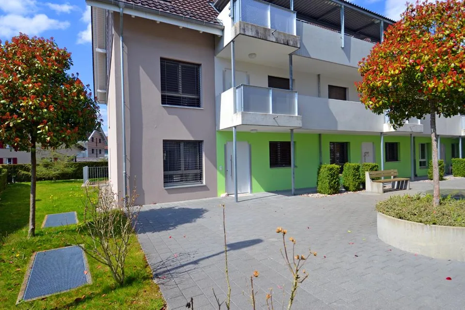 Attraktive 3.5-Zimmerwohnungen mit modernem Ausbaustandard in Hends... – Foto 2 von 9