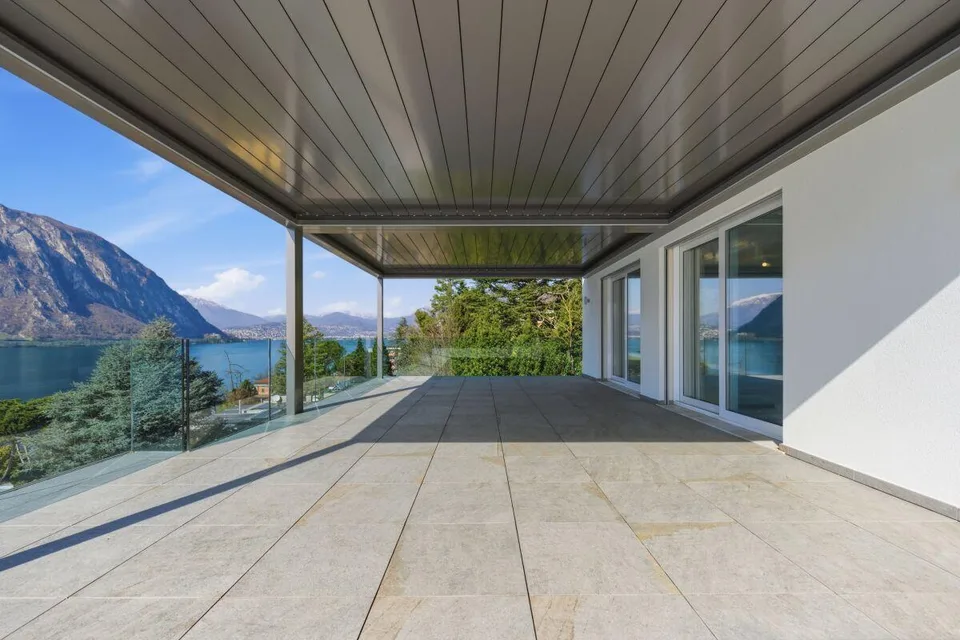 Residenza Ceresio 52: penthouse with a large panoramic terrace | Re... – Foto 9 von 14