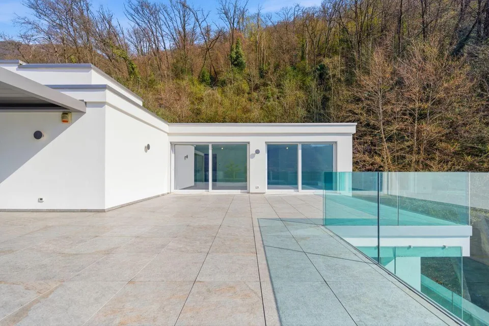 Residenza Ceresio 52: penthouse with a large panoramic terrace | Re... – Foto 4 von 14
