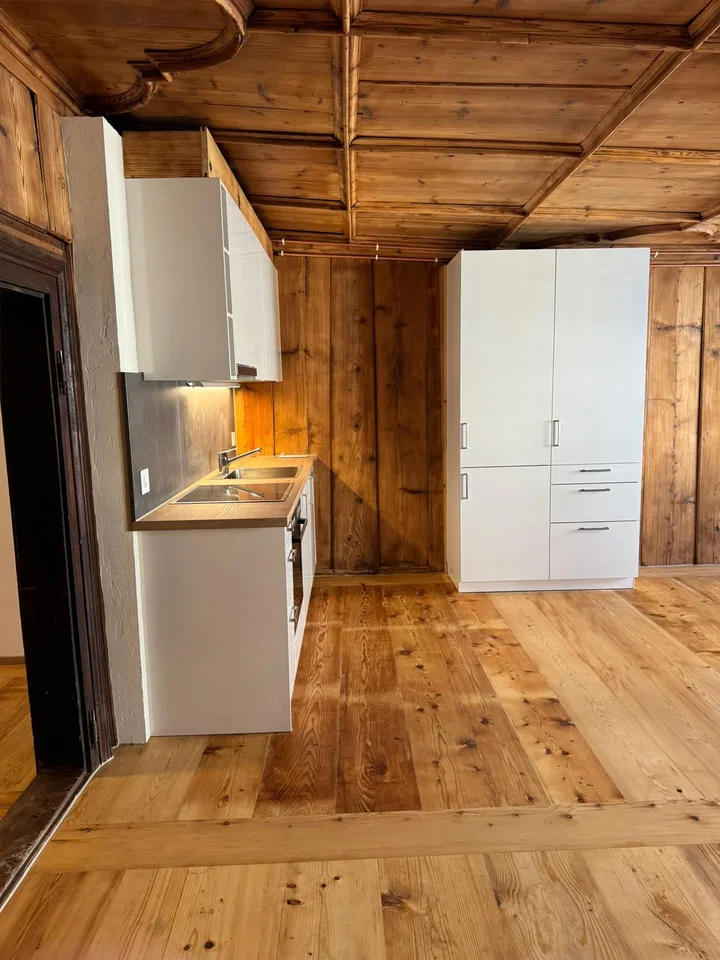 Renditeobjekt mit besonderem Charme - 5 Wohnungen und 1 Gewerbe – Foto 3 von 10