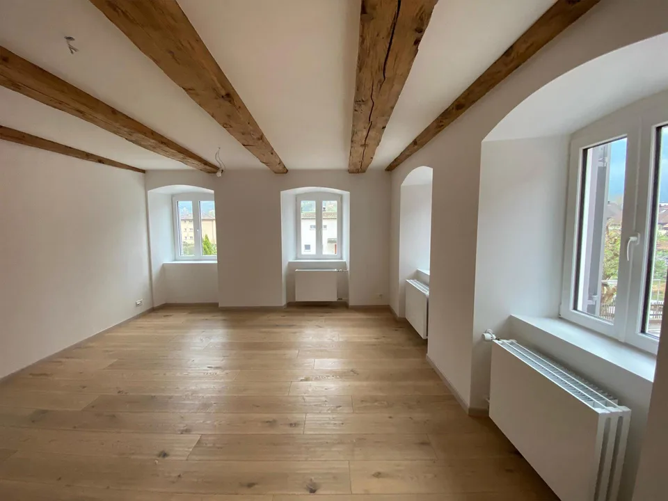 Charmante 3.5-Zimmer-Wohnung in Felsberg – photo 2 of 6