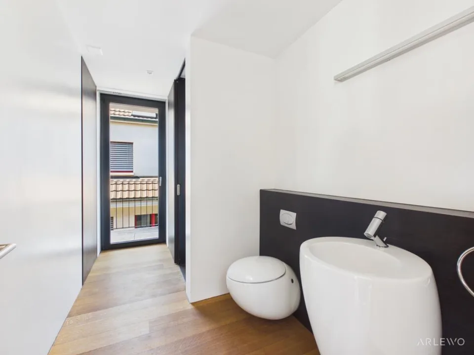Stilvolle Attikawohnung mit privater Dachterrasse – Foto 9 von 12