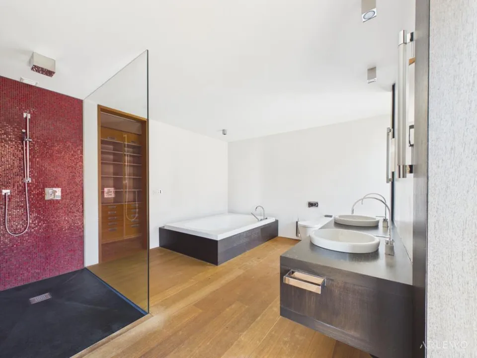 Stilvolle Attikawohnung mit privater Dachterrasse – Foto 5 von 12