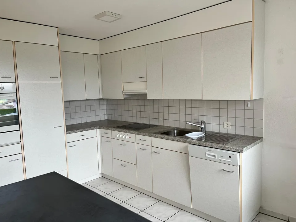 4½-Zimmer-Wohnung mit Aussicht – Foto 3 von 8