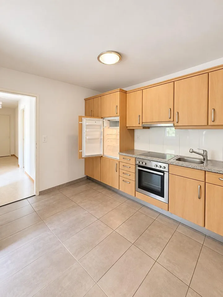 Charmante Wohnung im Herzen von Binningen – Foto 4 von 8