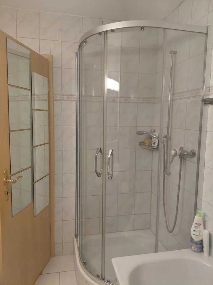 3.5-Zimmerwohnung, EG, zentral gelegen – photo 3 sur 8