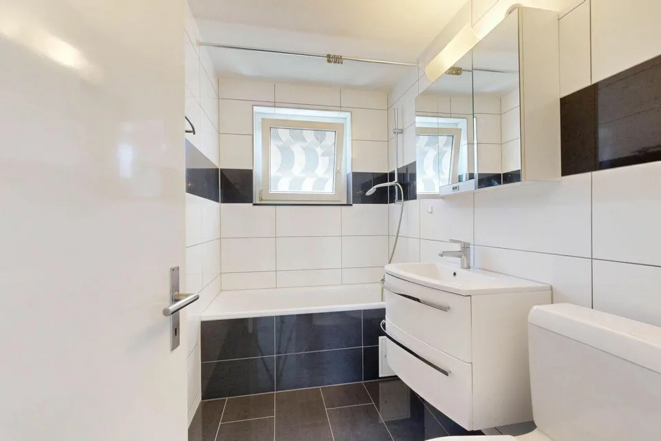 moderne Eigentumswohnung mit vielen Annehmlichkeiten – Foto 6 von 15