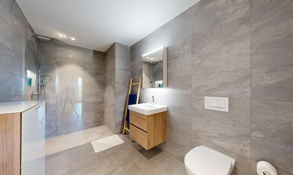 Appartamento moderno di 4,5 stanze con finiture di alta qualità – foto 9 di 11